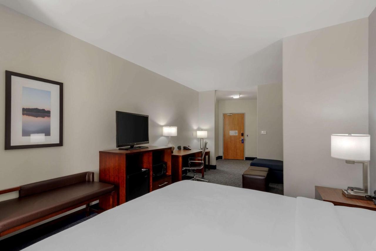 Comfort Atlanta South 4*