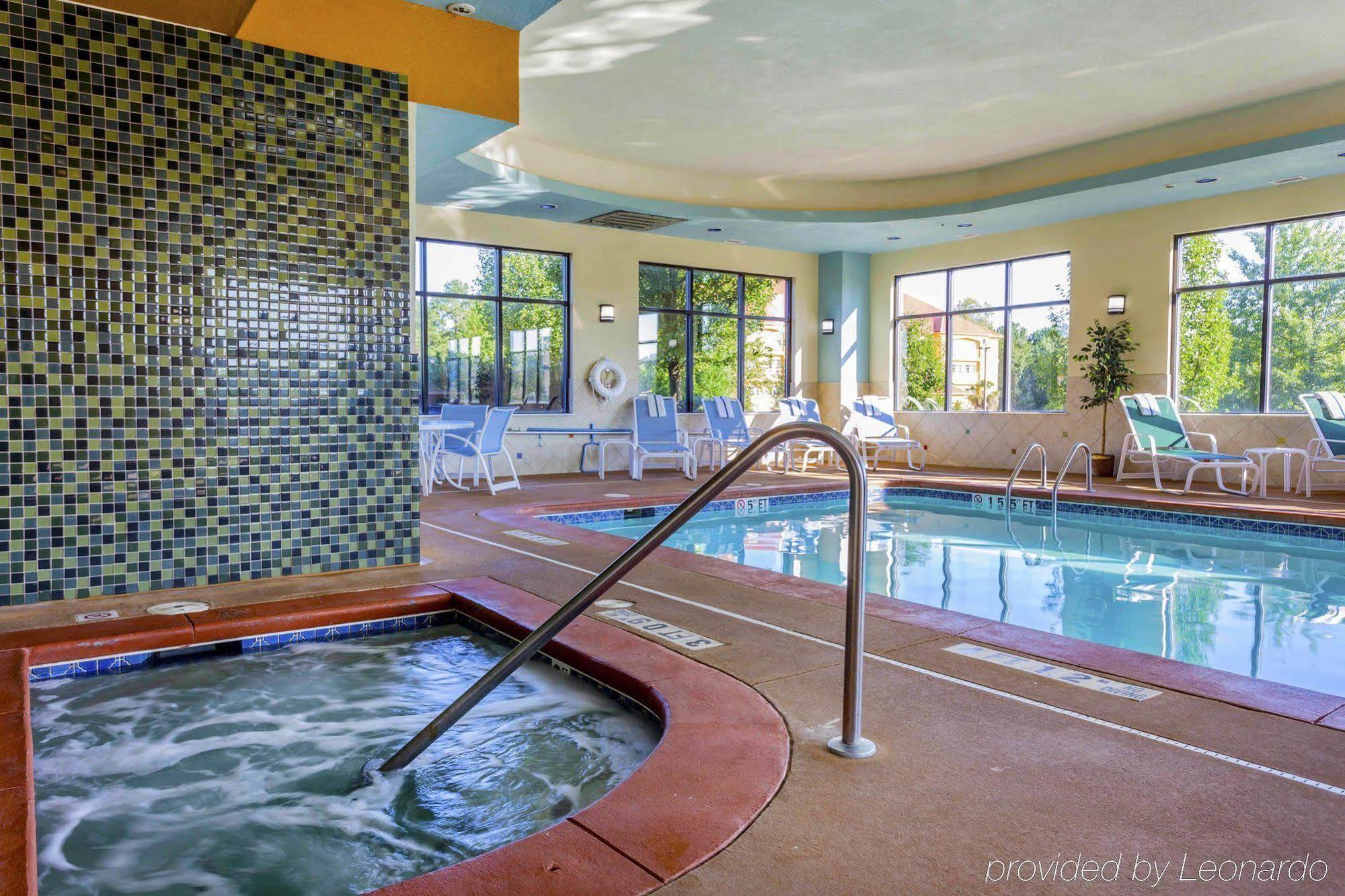 Comfort Atlanta South Hotel 4*